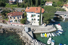 Heritage Villa - 1st row to the sea